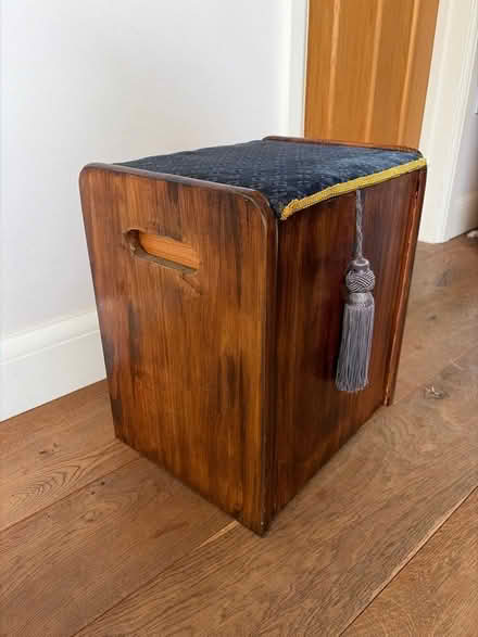 Photo of free Wooded seat box with internal tray (Tilehurst RG30) #4