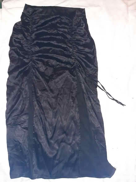 Photo of free Satin black skirt uk size 6 (XS) (Birmingham City Centre B4) #1