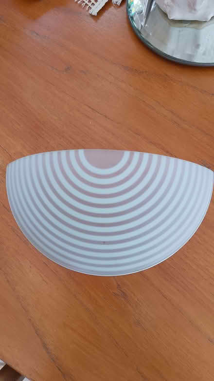 Photo of free Single glass shade wall light. With pull string fitting. (Greystoke CA11) #1