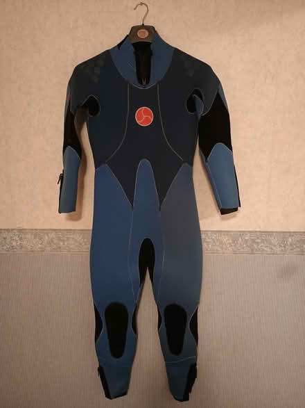 Photo of free Men's Wetsuit (Liverpool L21) #1