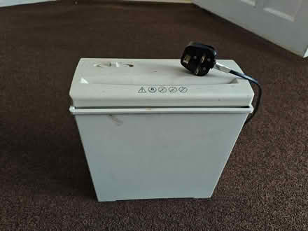 Photo of free Paper Shredder (Ilford. IG1) #1