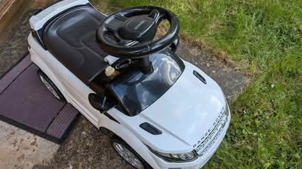 Photo of free kids ride on car range rover (Chorlton M21) #1