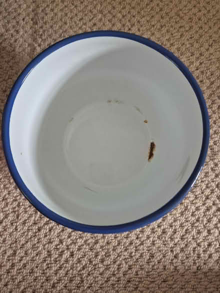 Photo of free Enamel bowl (Tunbridge Wells) #2