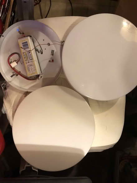 Photo of free Light Fixture, Fluorescent (Santa Clara (Benton/San Tomas)) #1