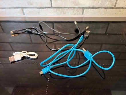 Photo of free USB - USB micro (Tilehurst RG30) #1