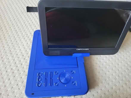 Photo of free Portable DVD player (Matlock DE4) #3