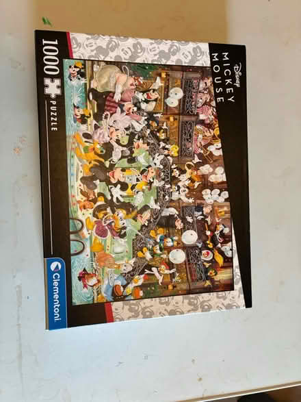Photo of free Disney 1000 piece jigsaw (CM2 6. Chelmer Village) #1
