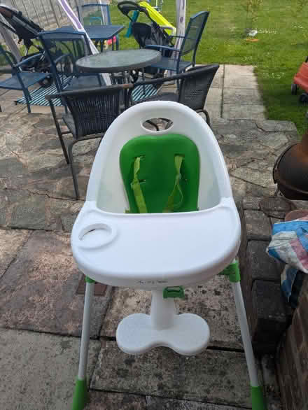 Photo of free Mamas and Papas high chair (Wolverhampton WV10 6) #1