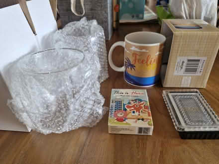 Photo of free Decor, mugs, Cushion covers,stoles (Sturdee Road) #3