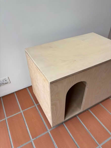 Photo of free Cat Dog house / litter tray house (Ba2 2ax) #2