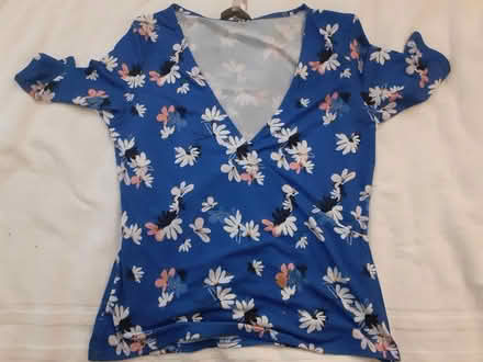 Photo of free Size 10 top (Birmingham City Centre B4) #1