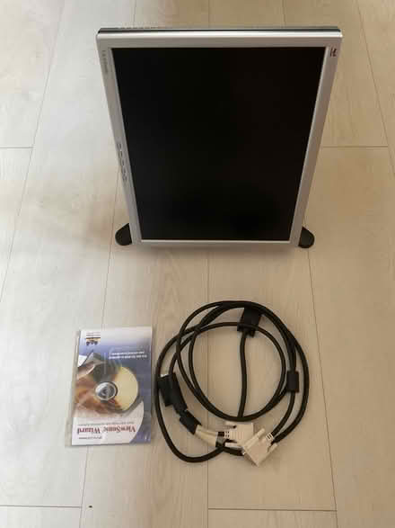 Photo of free Viewsonic 17" LCD Computer Monitor (Garsington OX44) #3
