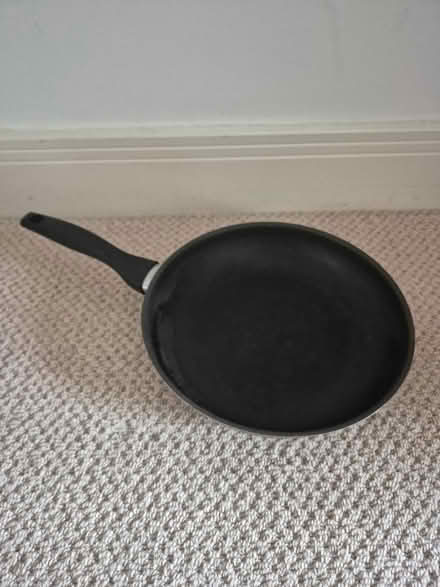 Photo of free Frying pan (Tunbridge Wells) #1