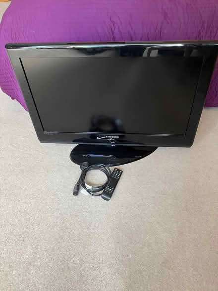 Photo of free SAMSUNG 32in TV,Model LE32A436 (EH22 Eskbank) #1