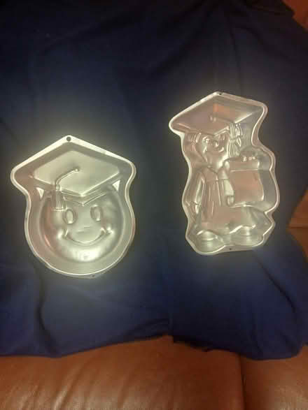 Photo of Wilton cake pans (Cranston ri) #1