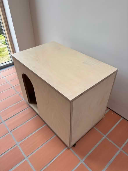 Photo of free Cat Dog house / litter tray house (Ba2 2ax) #3