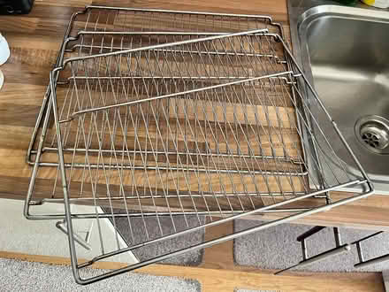 Photo of free 3 shelves for oven (Cm12 9pp) #1