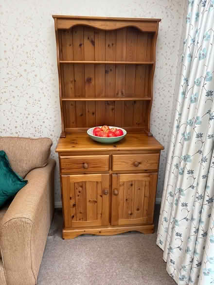Photo of free Dining table and dresser (SG120TY) #3