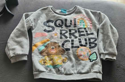 Photo of free Hey Duggee TU unisex top 5-6y (Hoddesdon EN11) #1