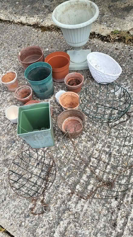 Photo of free Various garden containers (RG1) #2