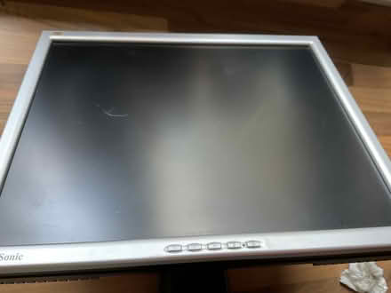 Photo of free Viewsonic 17" LCD Computer Monitor (Garsington OX44) #2