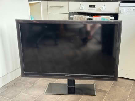 Photo of free Sony Bravia 40’’ Tv (Penrith CA11) #2