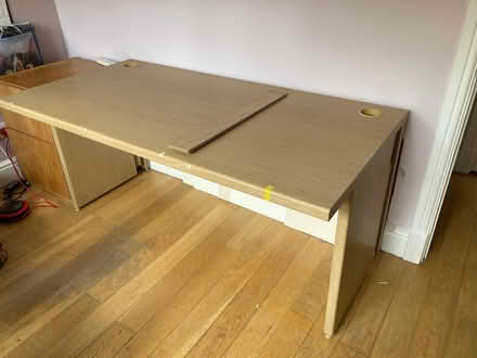 Photo of free Used desk (& return/small desk) (Great Denham MK40) #1