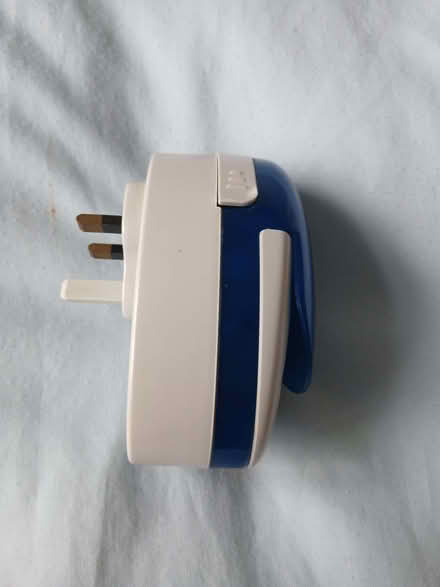 Photo of free Blue Light Insect Killer (North Ascot SL5) #2