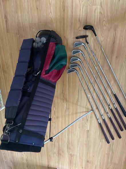 Photo of free Slazenger golf clubs and golf bag (Allestree DE22) #4
