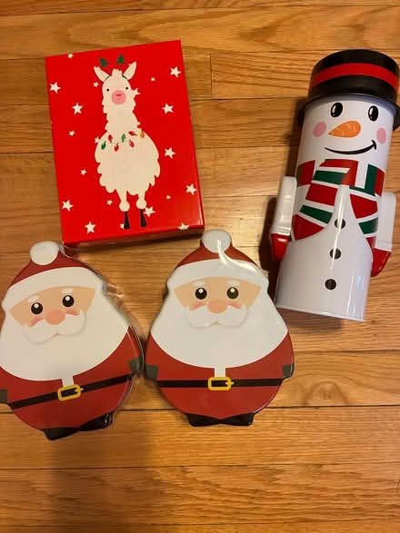 Photo of free Christmas tins/boxes (Saugerties) #1