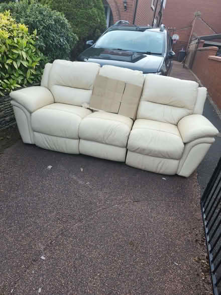 Photo of free Leather recliner cream 3 seater (Fairhaven FY8) #1