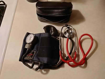Photo of free B/P cuff, stethoscope (Lancaster) #1