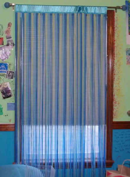Photo of free Curtain rod and string curtain ((south) Central Park - Denver) #4