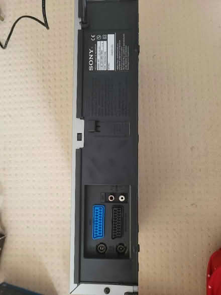 Photo of free Sony VHS cassette recorder (Matlock DE4) #4