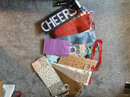 Photo of free Job lot of gift bags (Hove BN3) #1