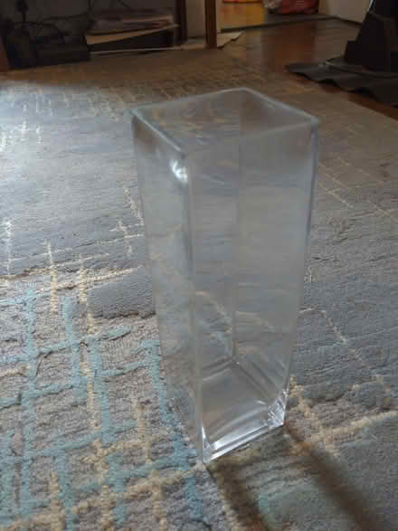 Photo of free Glass vase (Earley RG6) #1