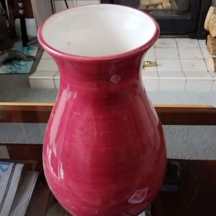 Photo of free A Large Red Vase (Rayleigh SS6) #2