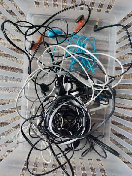 Photo of free In-ear phones (California DE22) #1