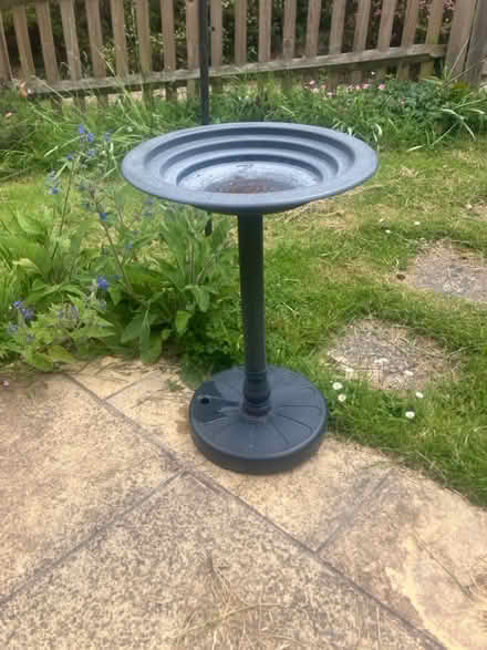 Photo of free Bird bath and bird feeder (Tilehurst RG31) #2