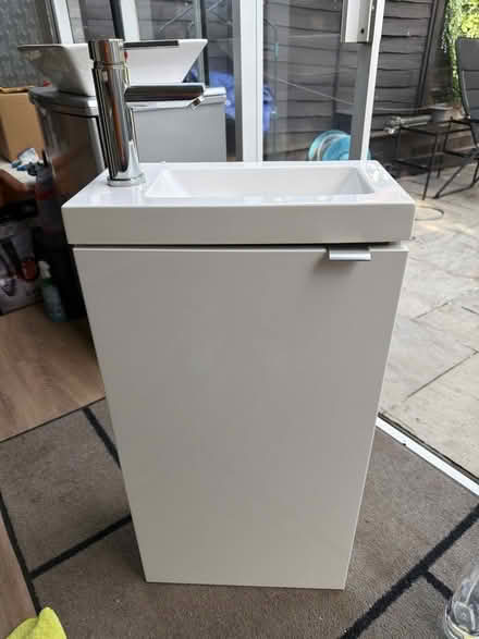 Photo of free Sink unit (Gidea Park RM2) #1