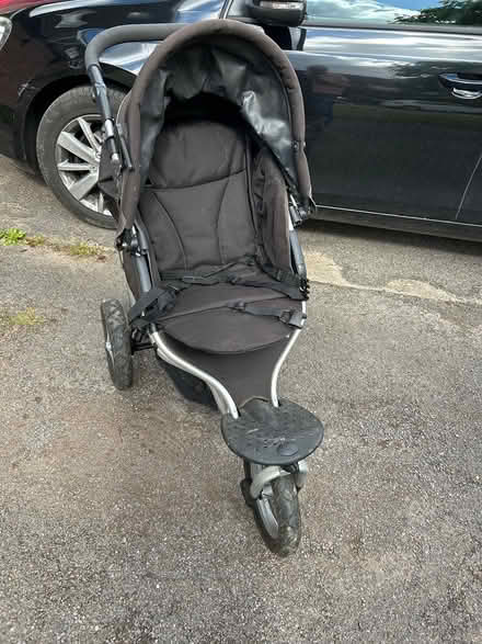 Photo of free Buggy (RG41 3pq) #1