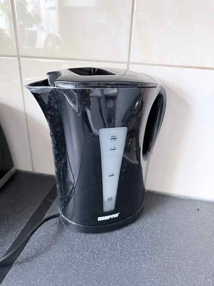 Photo of free Kitchen - kettle, toaster and oven (Collection SW6) #2