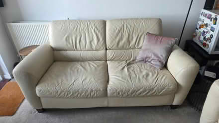 Photo of free Leather 2 seater and Lazy recliner (Horley RH6) #3