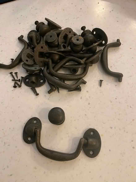 Photo of free Knobs and handles (Heath and Reach LU7) #1