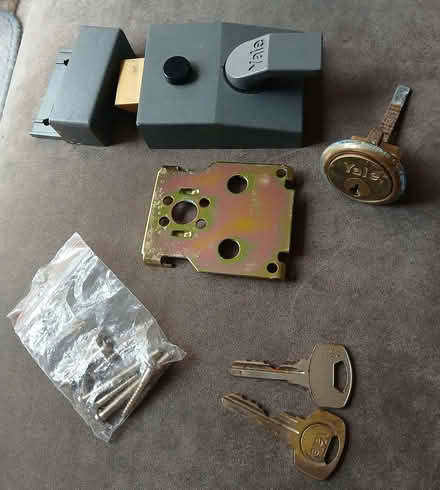 Photo of free Yale door lock (Knaphill GU21) #1