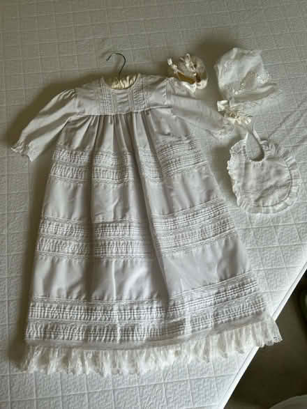 Photo of free Christening outfit 6-12 months (RG9 Henley) #1