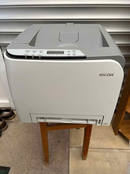 Photo of free Colour laser printer (Knowle B93) #3