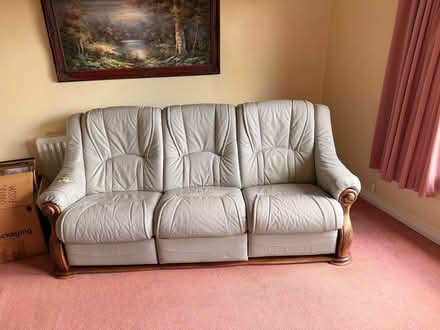 Photo of free 2 x electric leather recliner chairs and sofa (Cliffe ME3) #3