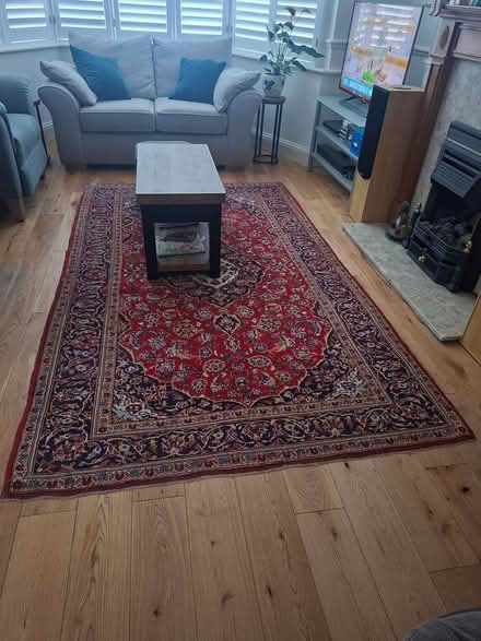 Photo of free Rug (Mill Hill NW7) #1