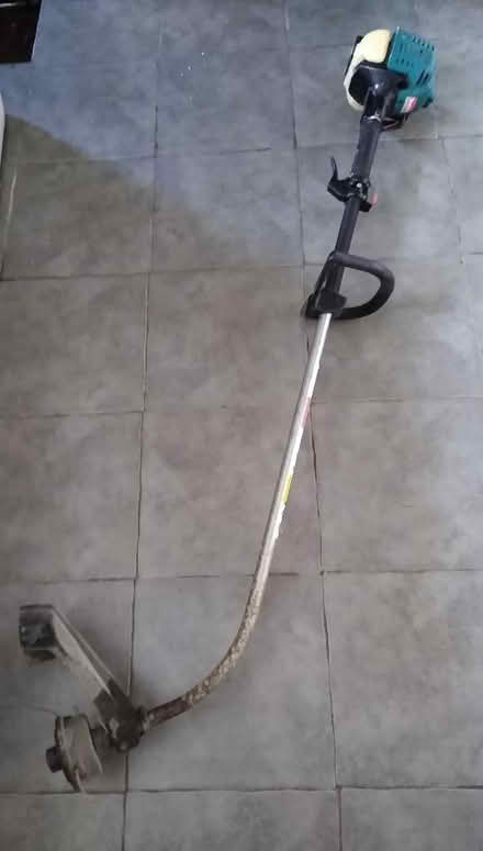 Photo of free Strimmer (Heaton BD9) #1